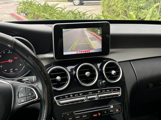 M-BENZ賓士 C300  第6張相片