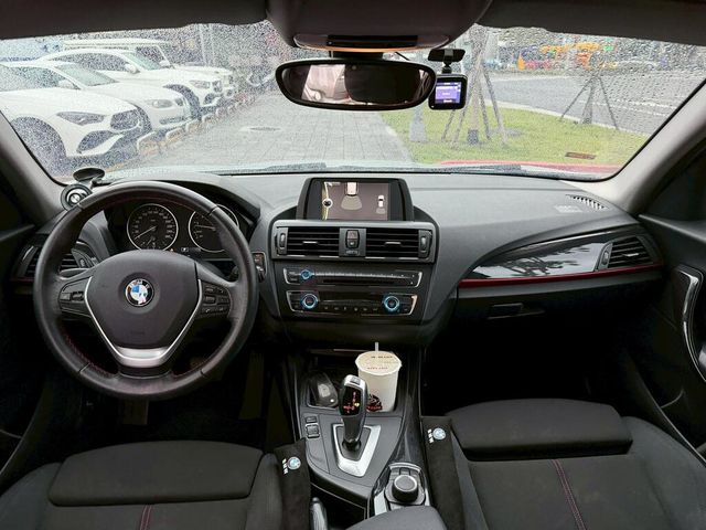 BMW寶馬 116I  第11張相片