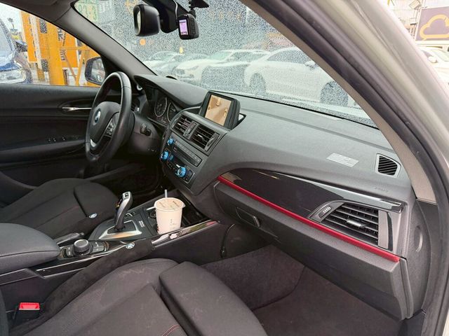 BMW寶馬 116I  第14張相片