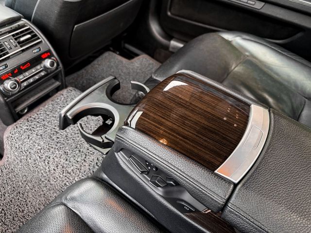 BMW寶馬 740LI  第6張相片