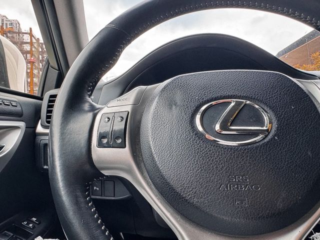 LEXUS凌志 CT200H  第8張相片