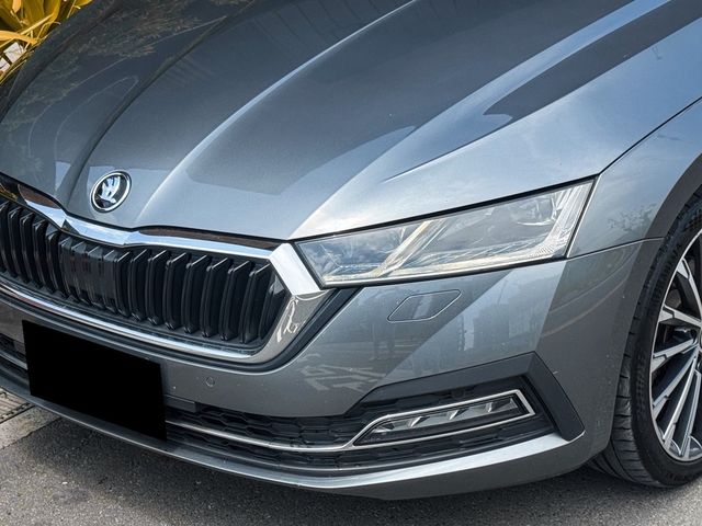 SKODA司科達 OCTAVIA COMBI  第2張相片