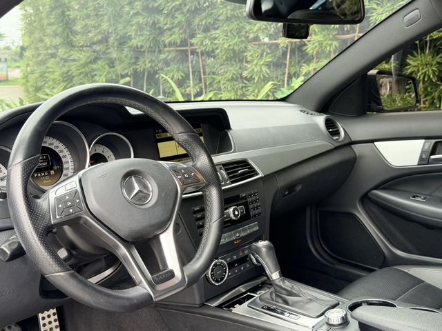 M-BENZ賓士 C250 COUPE  第7張相片