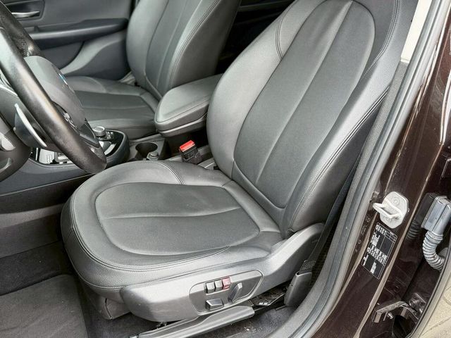 BMW寶馬 218D  第6張相片