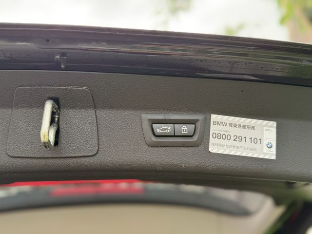 BMW寶馬 218D  第14張相片