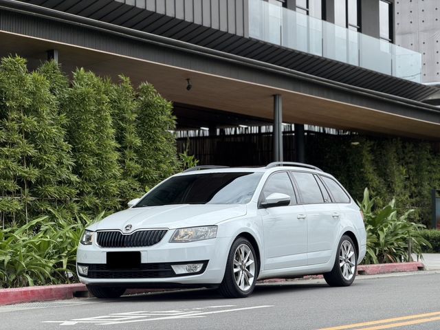 SKODA司科達 OCTAVIA COMBI  第1張相片