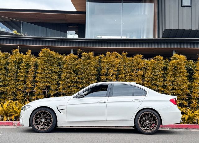 BMW寶馬 320I SPORT LINE  第3張相片