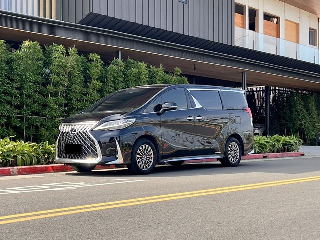 LEXUS凌志 LM300H  第1張相片