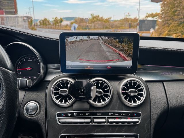 M-BENZ賓士 C300  第11張相片