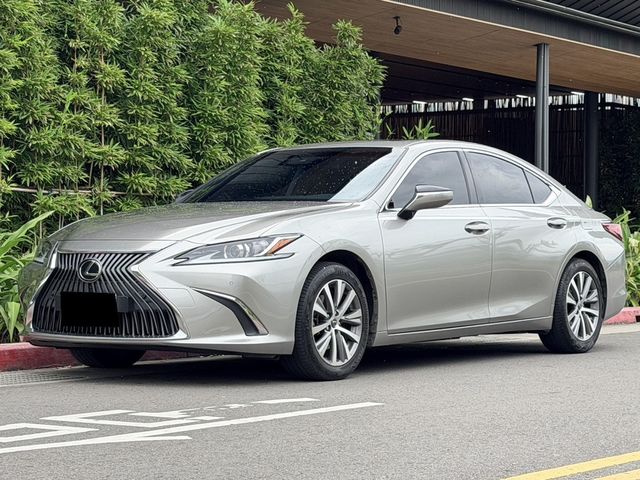 LEXUS凌志 ES200  第1張相片