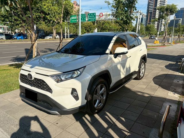 TOYOTA豐田 RAV4  第1張相片