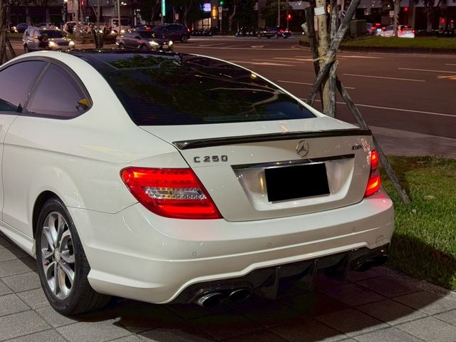 M-BENZ賓士 C250 COUPE  第4張相片