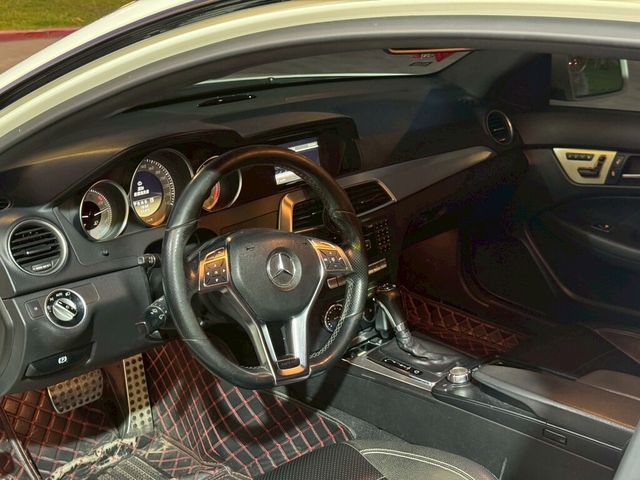 M-BENZ賓士 C250 COUPE  第5張相片