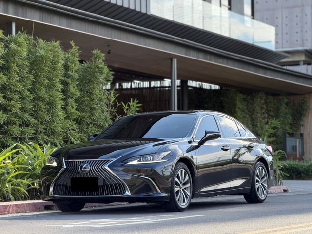 LEXUS凌志 ES200  第1張相片