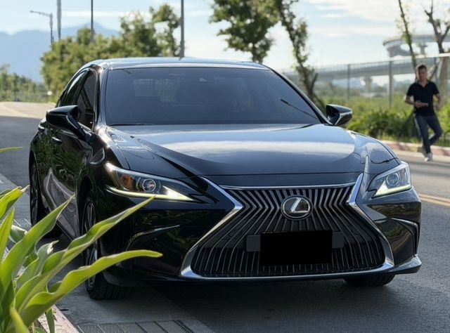 LEXUS凌志 ES200  第3張相片