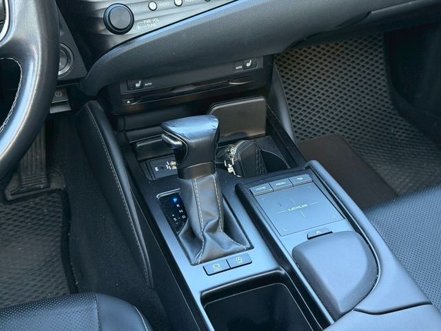 LEXUS凌志 ES200  第7張相片