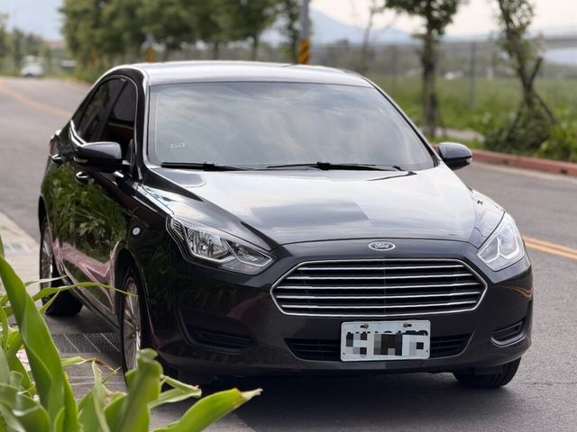 FORD福特 ESCORT  第3張相片