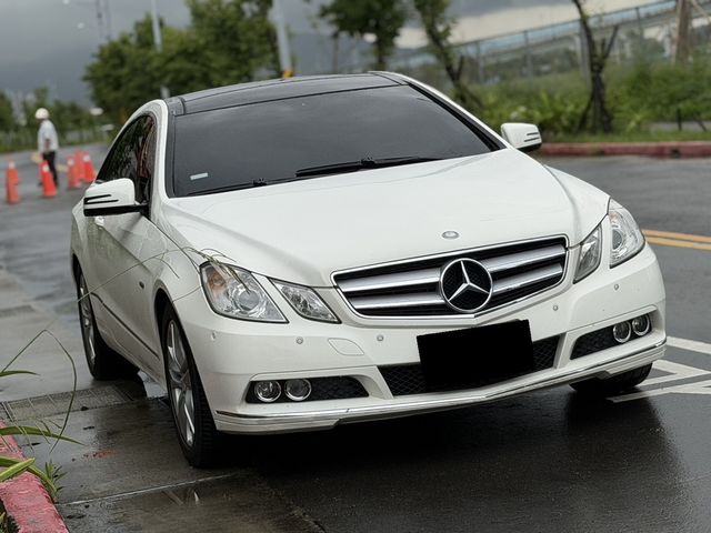 M-BENZ賓士 E250 COUPE  第2張相片