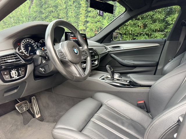BMW寶馬 520I  第9張相片