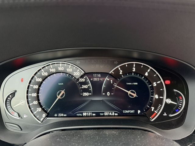BMW寶馬 520I  第11張相片
