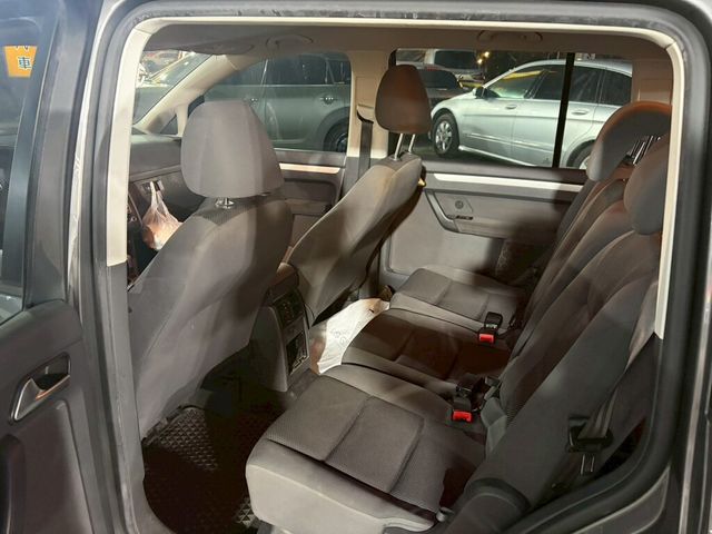 VOLKSWAGEN福斯 TOURAN  第6張相片