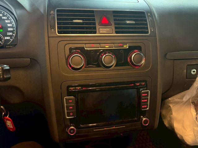 VOLKSWAGEN福斯 TOURAN  第8張相片