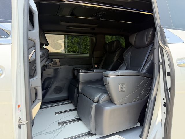 TOYOTA豐田 ALPHARD  第10張相片