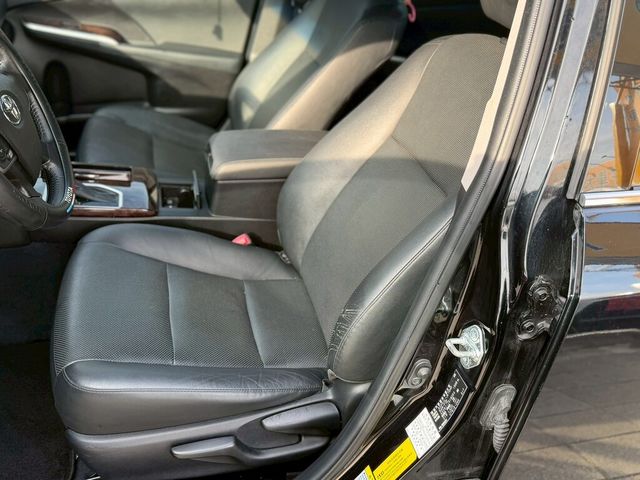 TOYOTA豐田 CAMRY  第7張相片
