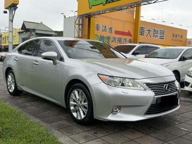 LEXUS凌志 ES300H  第2張相片