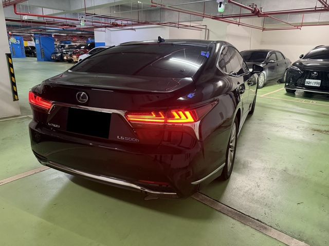 LEXUS凌志 LS500H  第3張相片