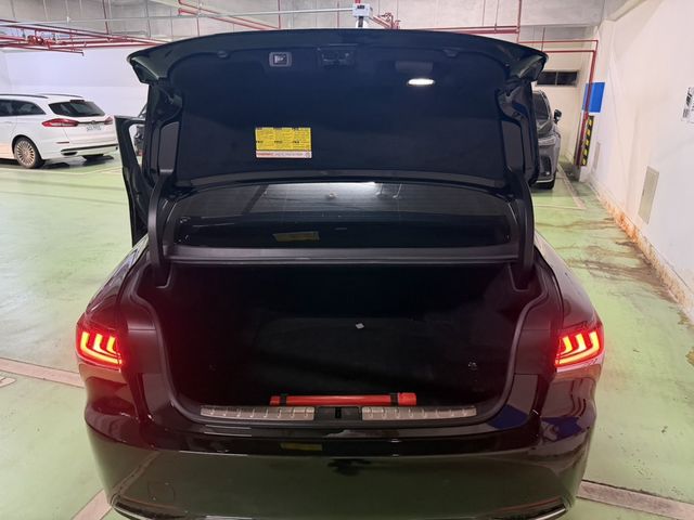 LEXUS凌志 LS500H  第5張相片