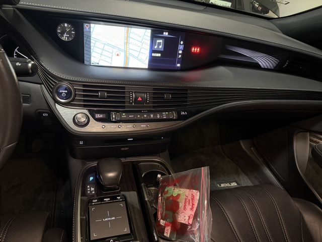 LEXUS凌志 LS500H  第10張相片