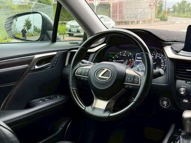 LEXUS凌志 RX300  第5張相片