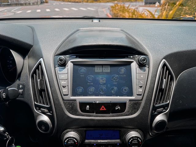 HYUNDAI現代 IX35  第9張相片