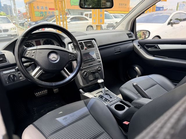 M-BENZ賓士 B170  第6張相片