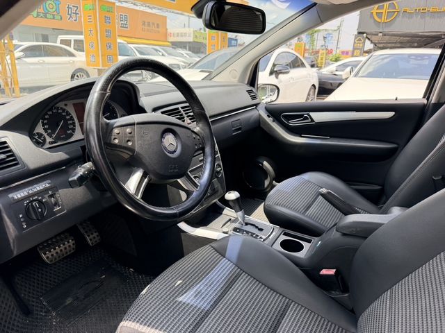 M-BENZ賓士 B170  第8張相片