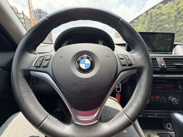 BMW寶馬 X1  第11張相片
