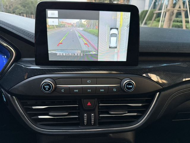 FORD福特 KUGA  第11張相片