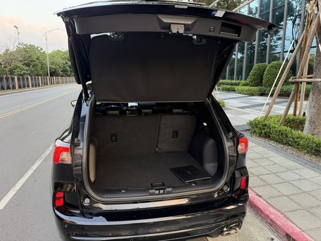 FORD福特 KUGA  第13張相片