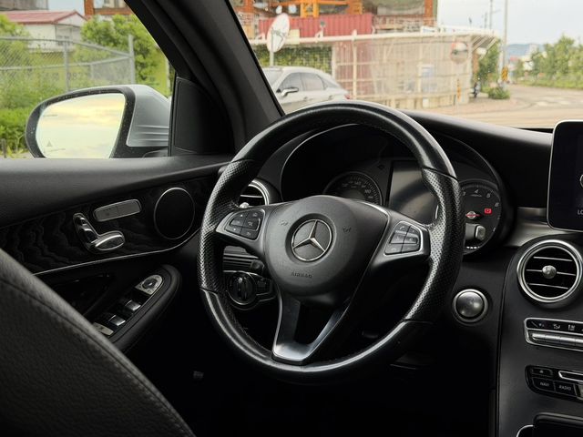 M-BENZ賓士 GLC300 AMG COUPE  第5張相片