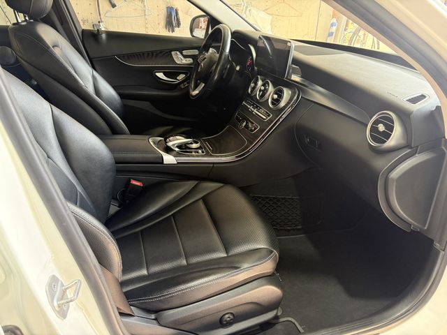 M-BENZ賓士 C300  第6張相片