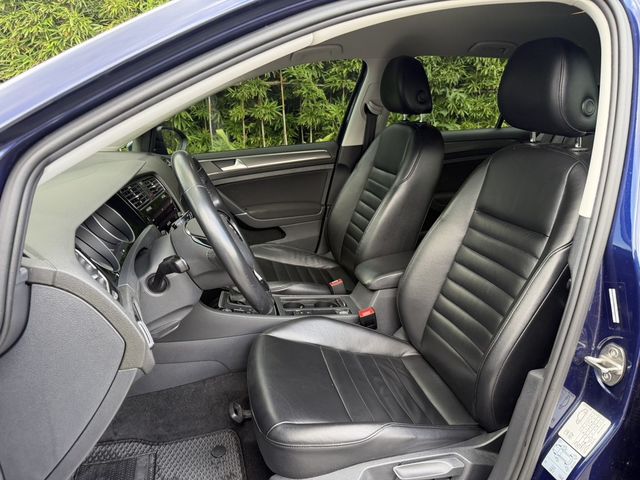 VOLKSWAGEN福斯 GOLF  第5張相片