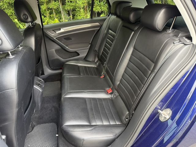 VOLKSWAGEN福斯 GOLF  第6張相片