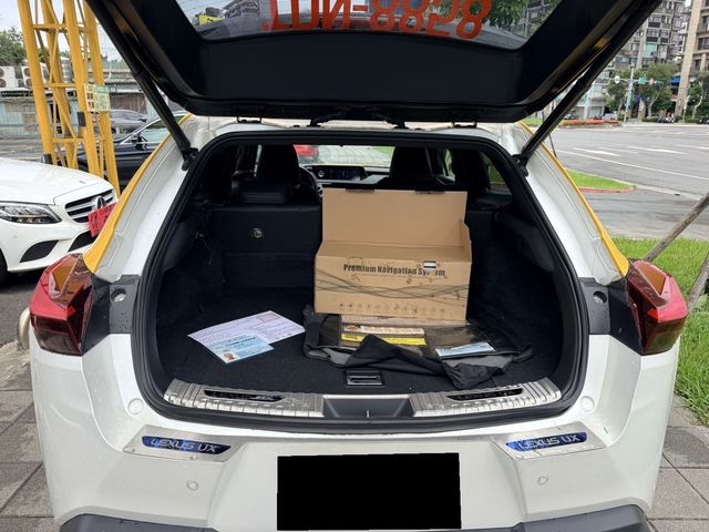 LEXUS凌志 UX250H  第5張相片