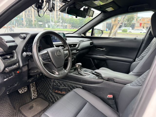 LEXUS凌志 UX250H  第9張相片
