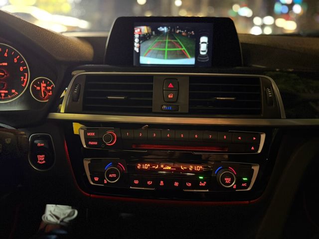 BMW寶馬 320I  第8張相片