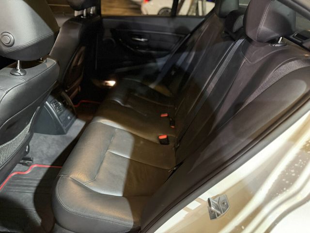 BMW寶馬 320I  第11張相片