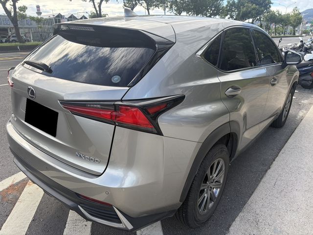 LEXUS凌志 NX200  第2張相片