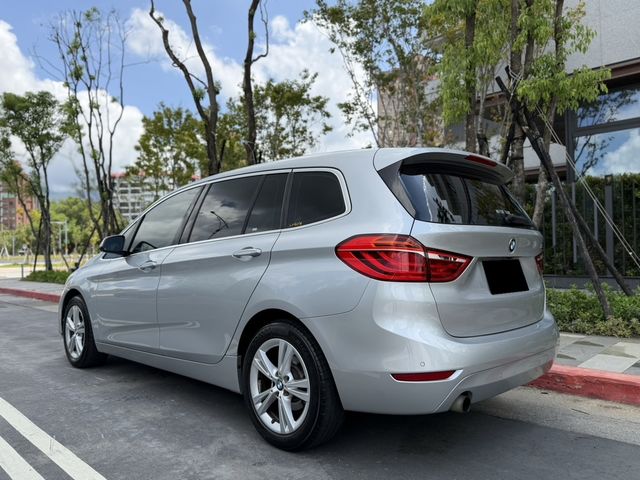 BMW寶馬 218I  第4張相片