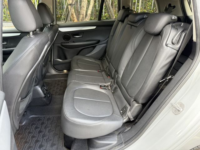 BMW寶馬 218I  第6張相片